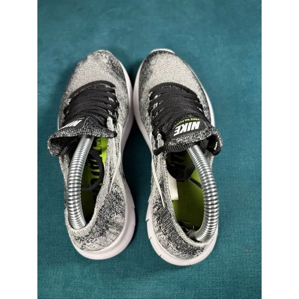 Nike Free RN Flyknit Gray White Running Shoes Women’s Size 7 Lightweight Sneaker